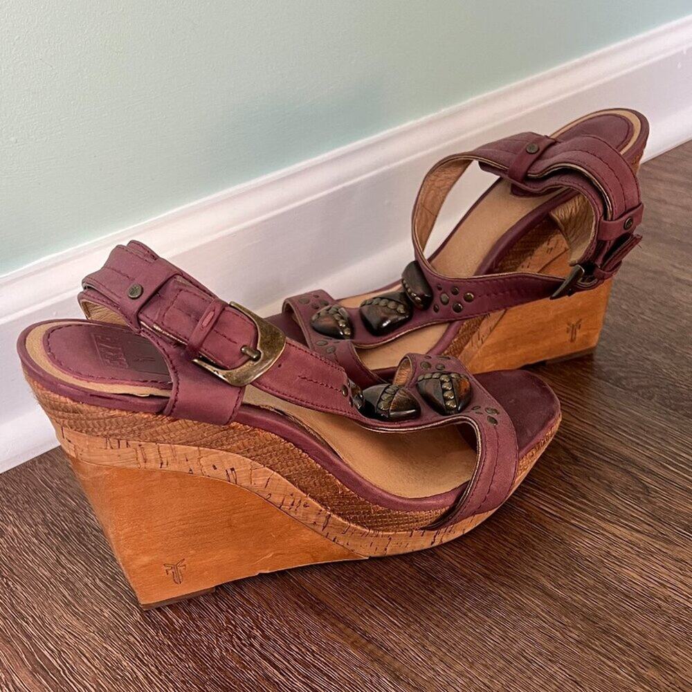 FRYE Bridget Purple/Lavender Leather Wedge Sandals - Picture 4 of 5